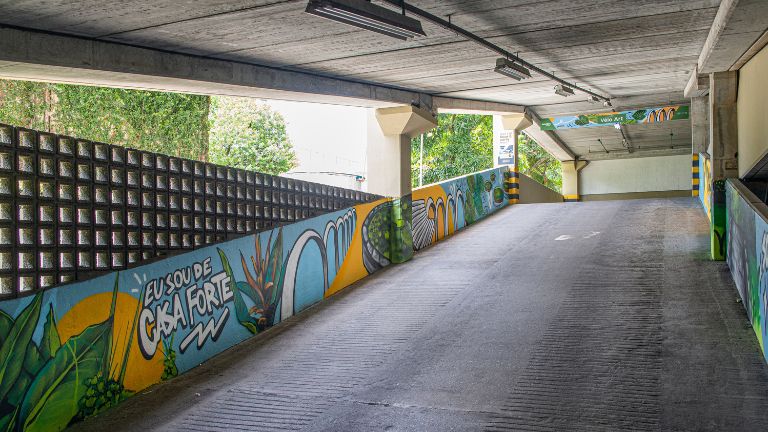 Pain&eacute;is de artistas pernambucanos marcam in&iacute;cio da celebra&ccedil;&atilde;o dos 25 anos do Plaza Shopping